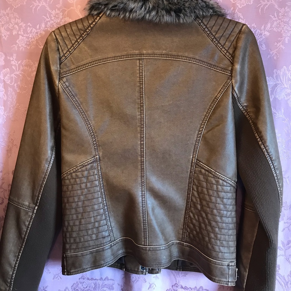 Jacket - Picture 5 of 6